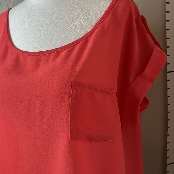 Mine sheer pink blouse cuffs short sleeves button at shoulders one pocket SZ M - Picture 3 of 12